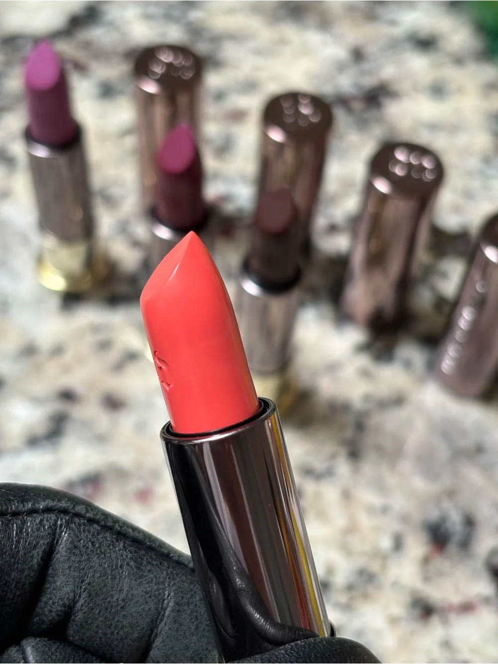 ✨New✨Urban Decay 4 Bundle Lipsticks: Bittersweet, Afterdark, Disturbed, Snitch